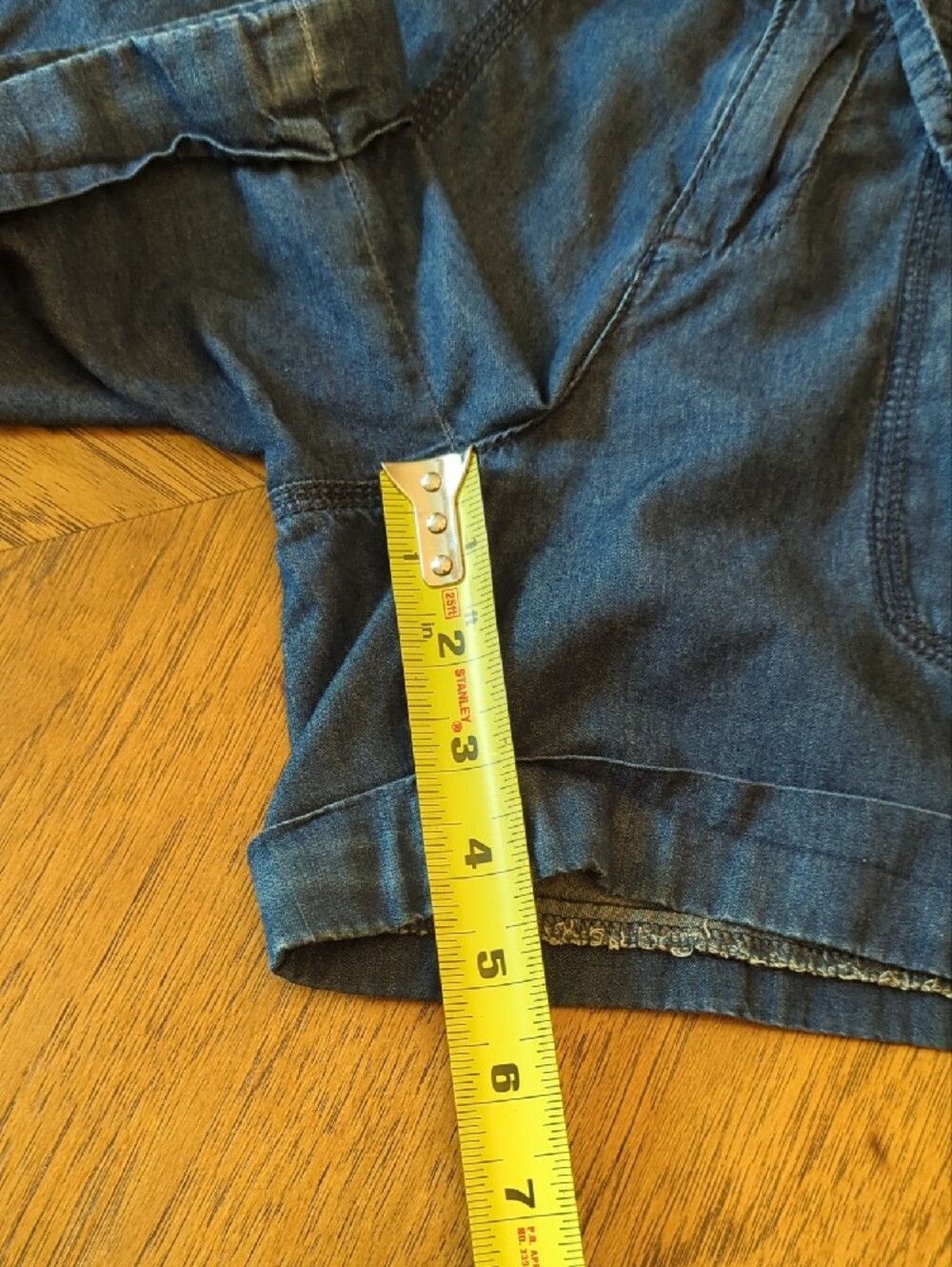 Old Navy Women's Dark Wash Chambray Cotton Cuffed Shorts Nautical Beachy - Picture 5 of 7